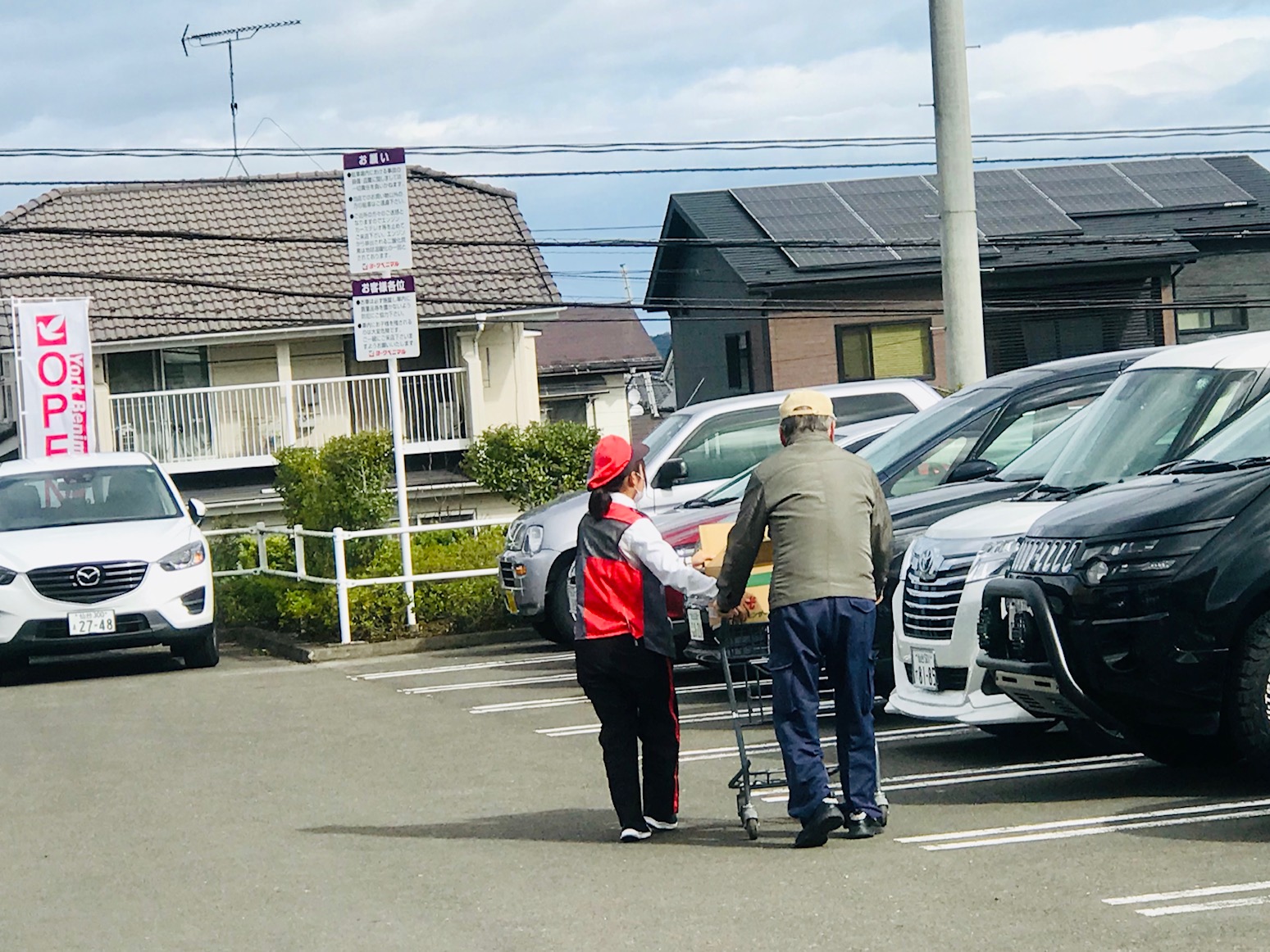 ”警備”だけではなく、警備業務に併せて”接客”対応も可能となっております。<br>詳しくは、下記「ステップマン詳細」よりご確認下さい。<br>(<a href='https://spujapan.com/sendai2.html#anc_1' target='_blank'>ステップマン詳細</a>)<br>