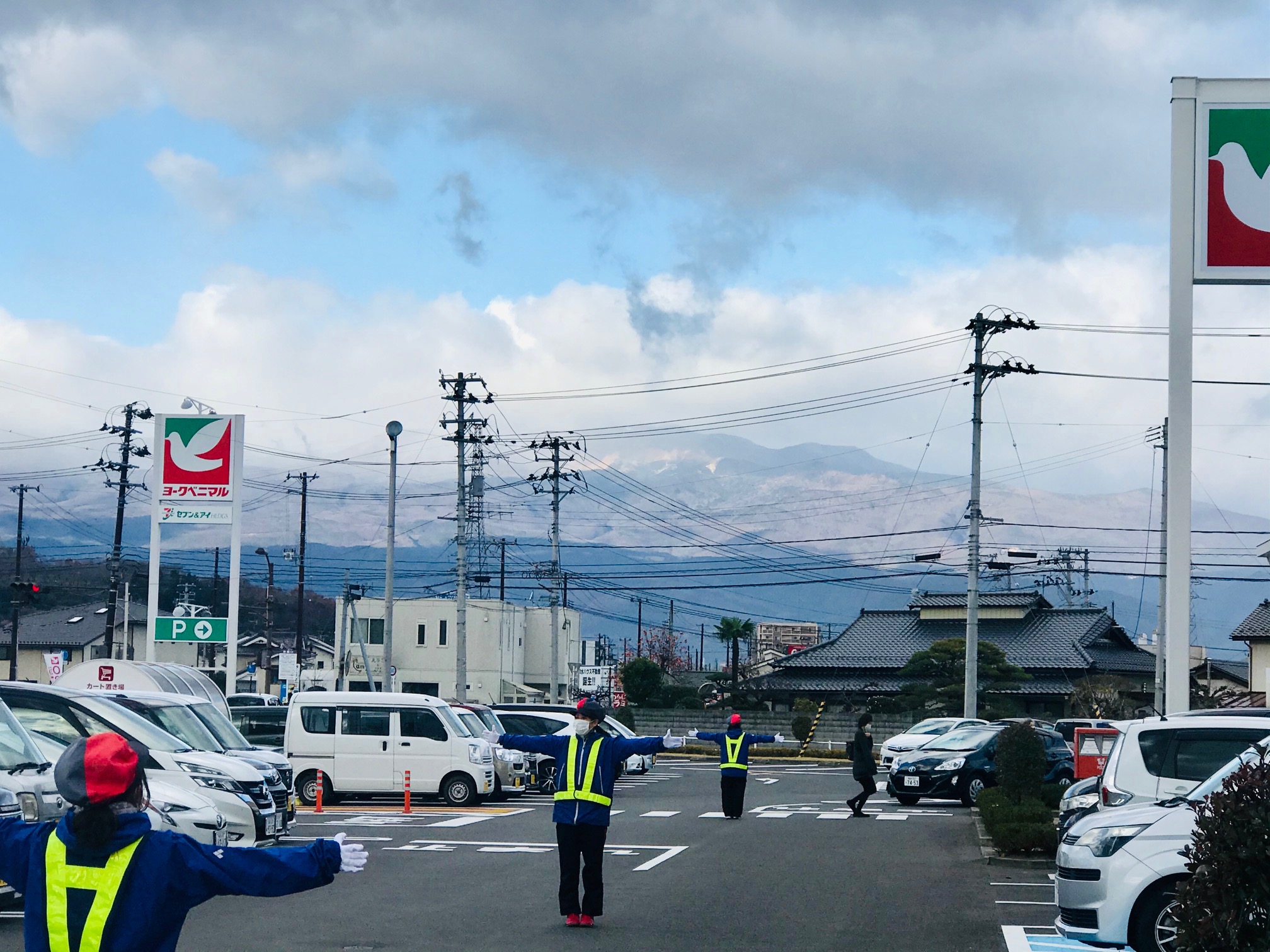 【ステップマン対応可能地域】<br>現在、東北地方全域と北関東エリアを中心にステップマンの派遣を行っております。<br>昨年より福島エリアでもステップマンの導入を再開しております。是非、当社のステップマンへお任せ下さい。<br>※一部エリアでは、2号警備業務(車両誘導業務/雑踏警備業務)の実施が難しいエリアがございます。詳しくはお問合せ下さい。<br>